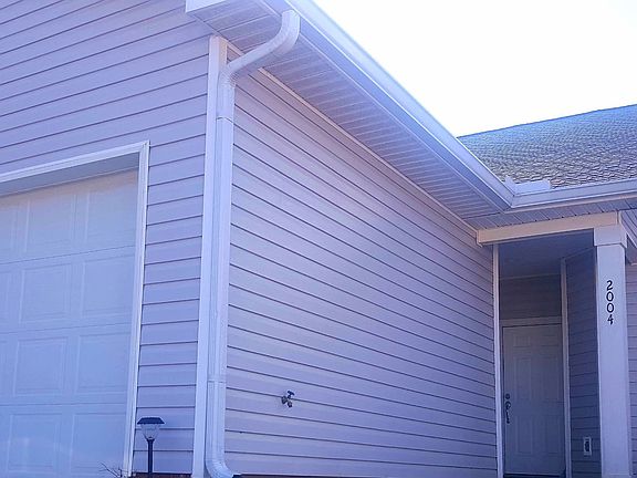2nd image of 2651 S Juniper St #2004