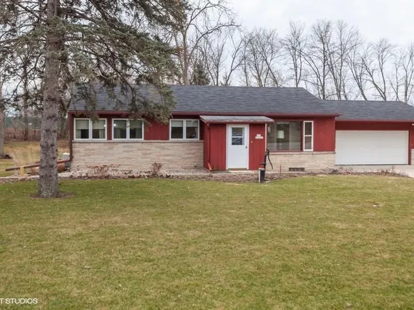 S76W18959 Circle Dr, Muskego, WI 53150