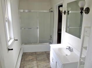 24 Spring St APT 2, Windsor, CT 06095