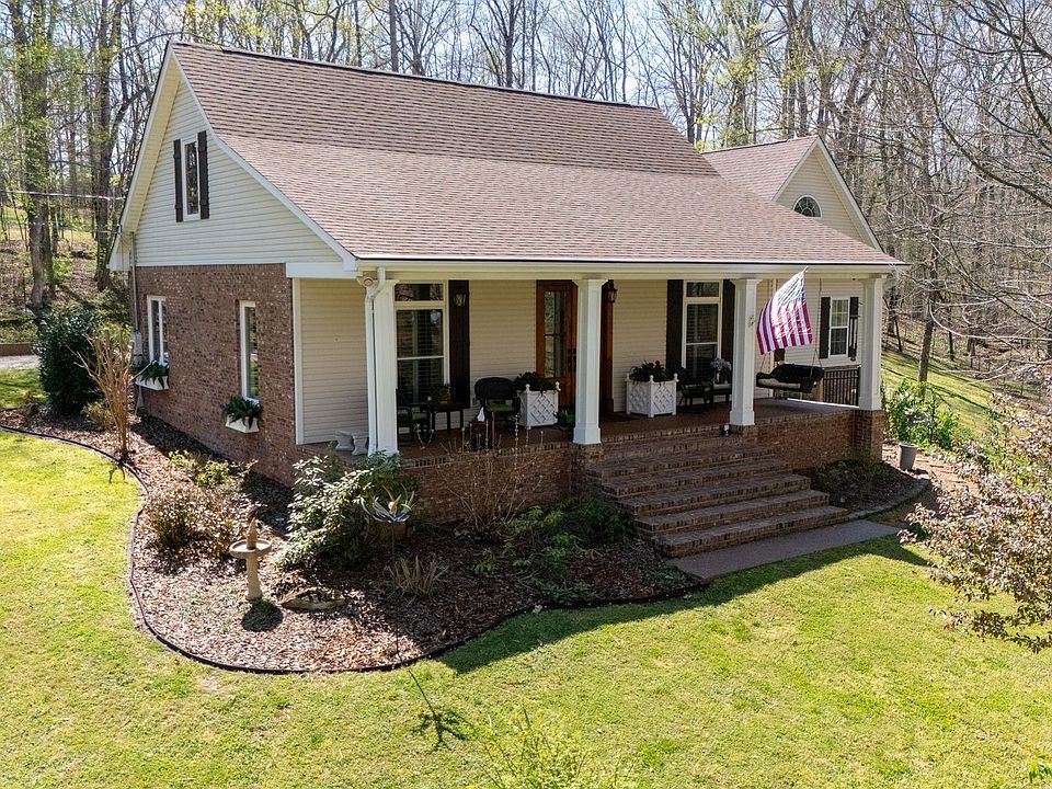 1st image of 1423 Deerwood Dr