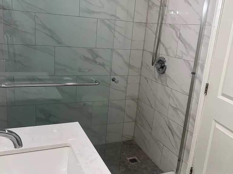 14762 Vanowen St #100 — Photo 8