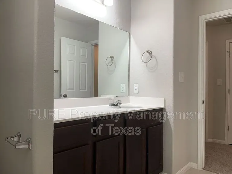 161 Nogalito Way — Photo 31
