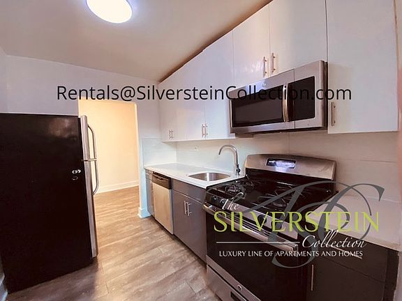 2nd image of 132-61 Sanford Ave #B6