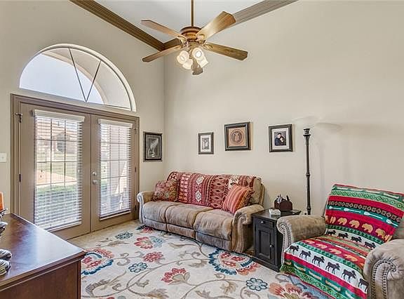 5th image of 1721 Rockview Dr