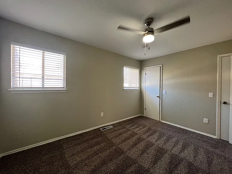 1902 Three Stars Rd — Photo 3
