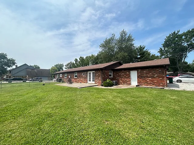 E County Road 200 N, Avon — Photo 2