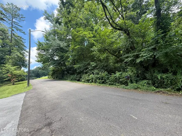 4907 Parva Dr, Knoxville, TN 37914