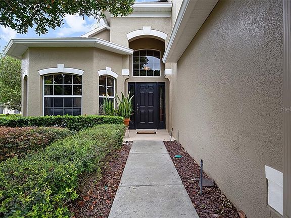 4th image of 721 Shadowmoss Dr