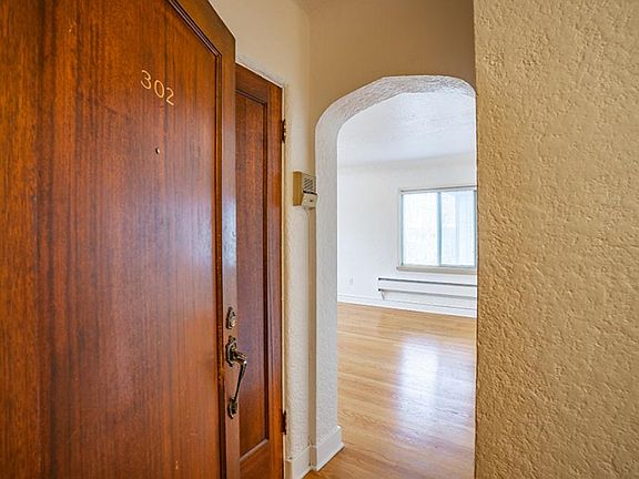 DeSoto Arms: 1BD/1BA