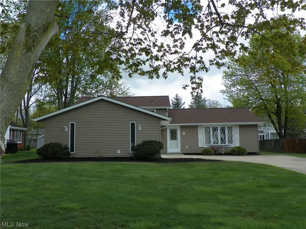 20567 White Bark Dr, Strongsville, OH 44149