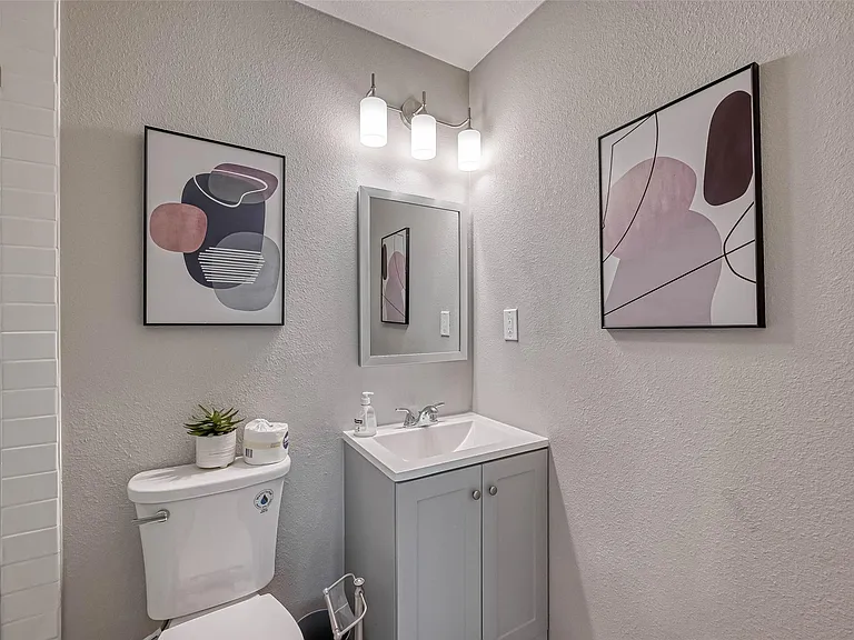 1310 Antigua Ln — Photo 10