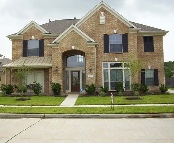 1st image of 2221 Lake Cove Way