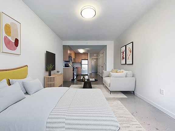 5th image of 4857 Broadway APT 7A