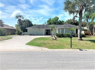 46 Thorncrest Ln, Naples, FL 34113