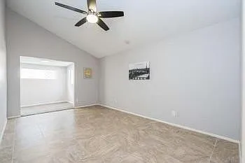 409 E Topeka Dr — Photo 25