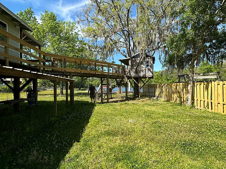 2137 Black Creek Trl — Photo 20