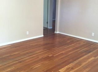 3534 Wright Ave, Saint Ann, MO 63074