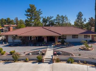 13053 Rincon Rd, Apple Valley, CA 92308