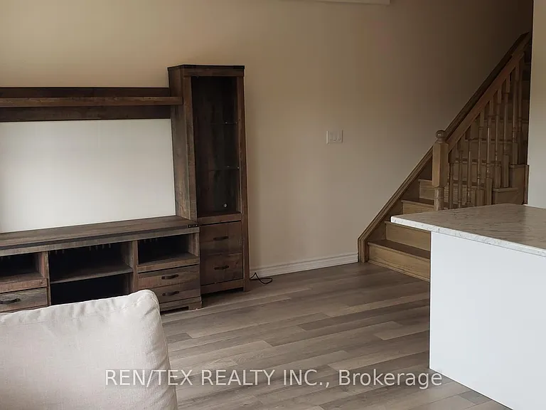 3865 Major Mackenzie Dr W #211 — Photo 5
