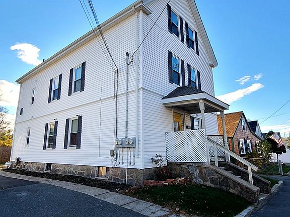 3rd image of 129 Lynnfield St