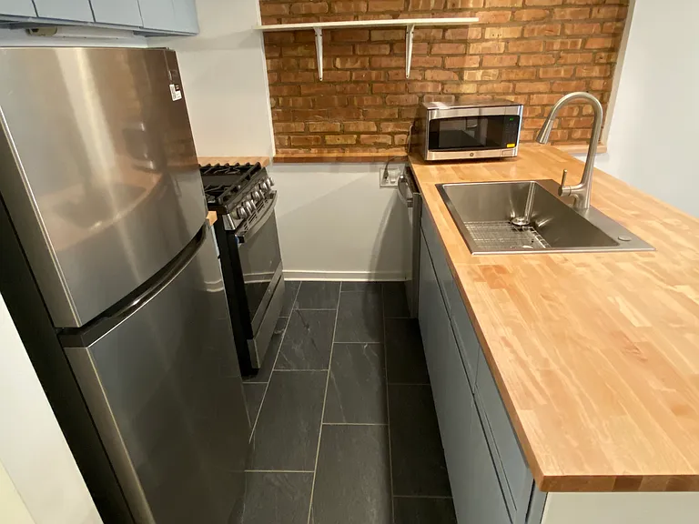1505 N Leavitt St #G — Photo 6