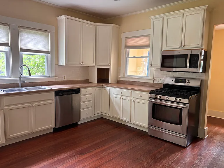 115 N Cramer Rd — Photo 2