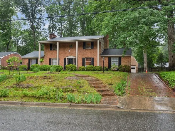 122 Archer Rd, Newport News, VA 23606