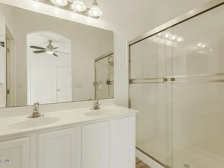 3447 E Lance Ln — Photo 16