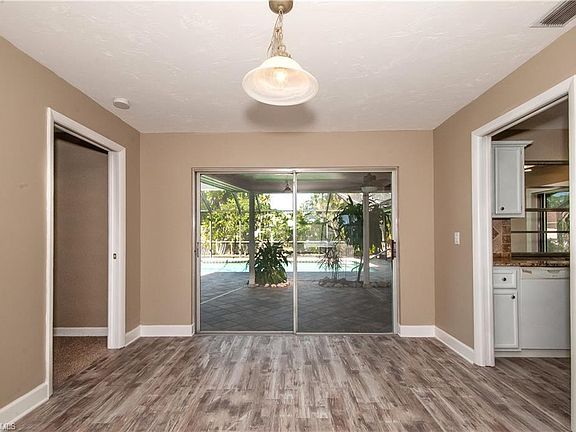2nd image of 103 Warwick Hills Dr
