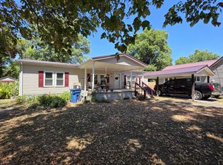 417 Ottawa St, Seneca, MO 64865