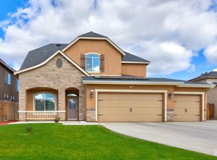 9506 Liberty Island Dr, Bakersfield, CA 93311