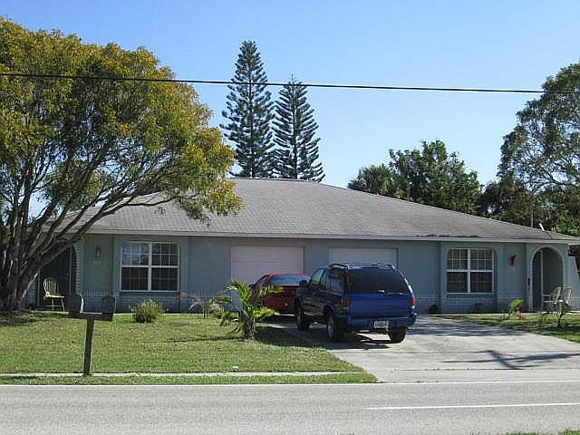 1st image of 229 SE 20th Pl