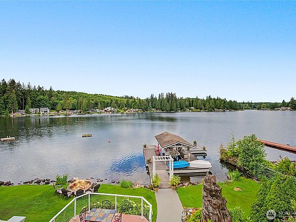 2nd image of 2410 S Lake Roesiger Road