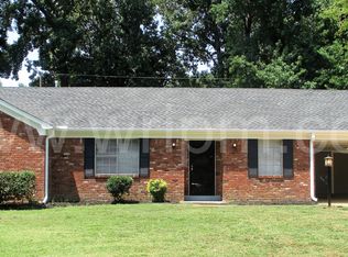 2056 Grovehaven Dr, Memphis, TN 38116