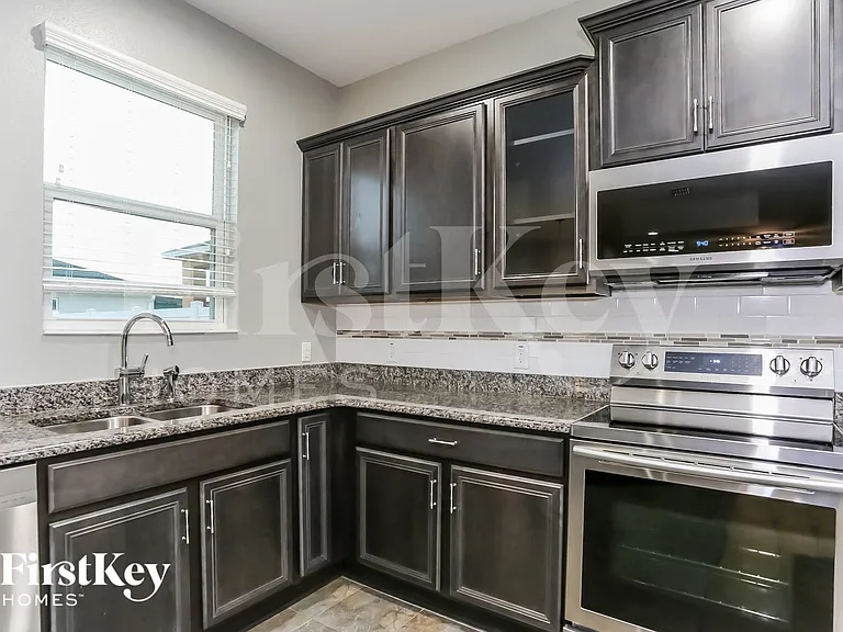 11533 Luckygem Dr — Photo 5