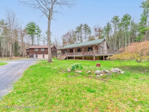 30 Denniston Drive, Saugerties, NY 12477
