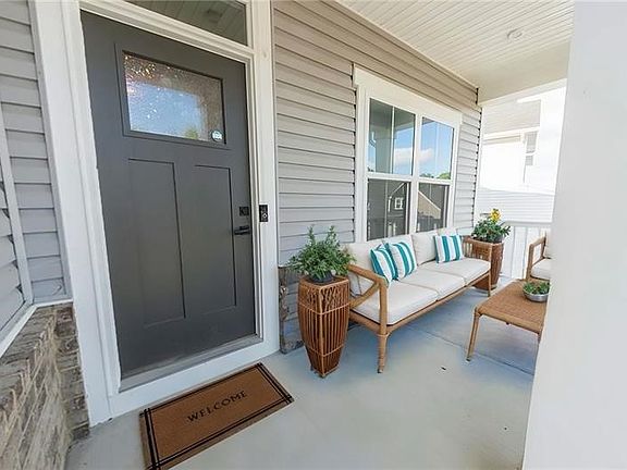 3rd image of 113 Horseshoe Dr