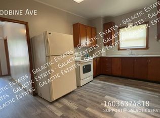 6 Woodbine Ave, Manchester, NH 03109