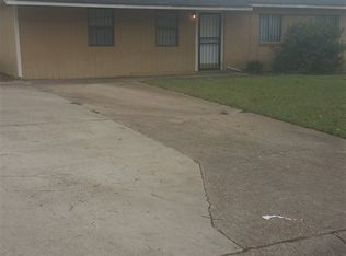 354 Queen Alexandria Ln, Jackson, MS 39209