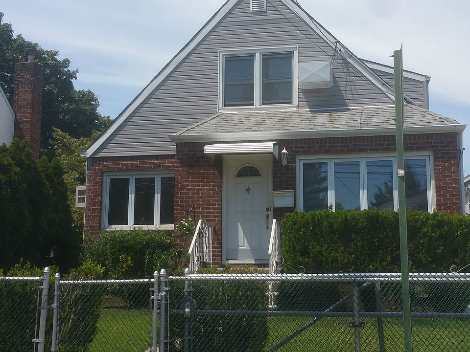 1st image of 119 Ave 195 St