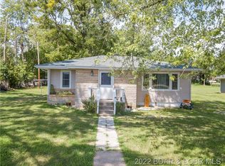 1209 S Maple St, Eldon, MO 65026