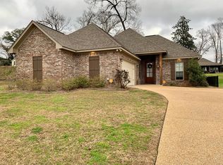 12 Ashburn Woods Ave, Natchez, MS 39120