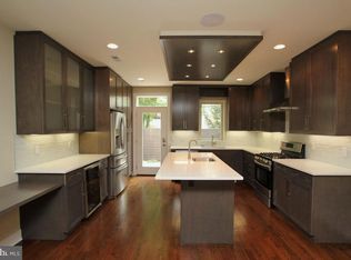 2236 Bainbridge St, Philadelphia, PA 19146