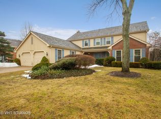 2535 Indian Ridge Dr, Glenview, IL 60026