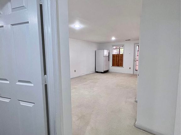 4th image of 3936 Kathryn Jean Ct #Basement