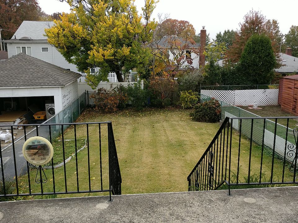 2nd image of 11939 6th Ave
