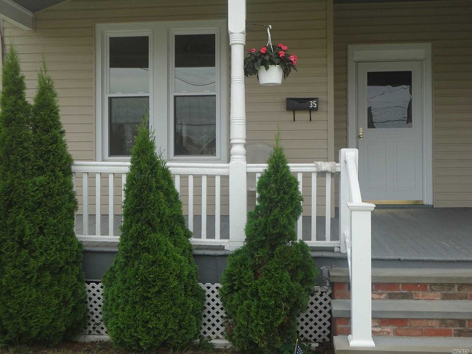 1st image of 35 South St