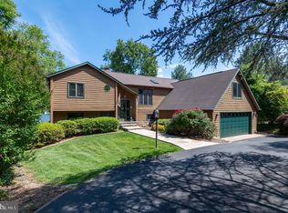 404 Harrison Cir, Locust Grove, VA 22508