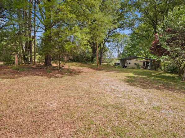 718 Jones Ferry Rd, Chapel Hill, NC 27516