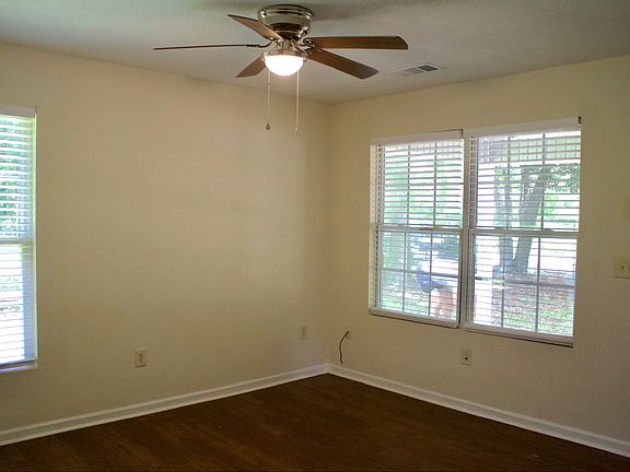 5th image of 3625 Lake Side Dr